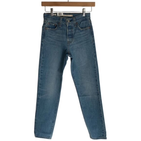 NWT Levi's Wedgie Fit Jeans 23 - Picture 1 of 5